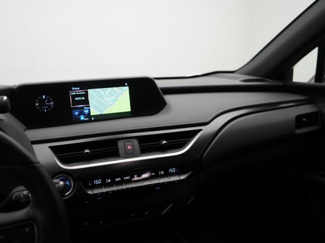 Lexus Ux 250h Luxury Line | Glazen Schuifdak | Trekhaak |