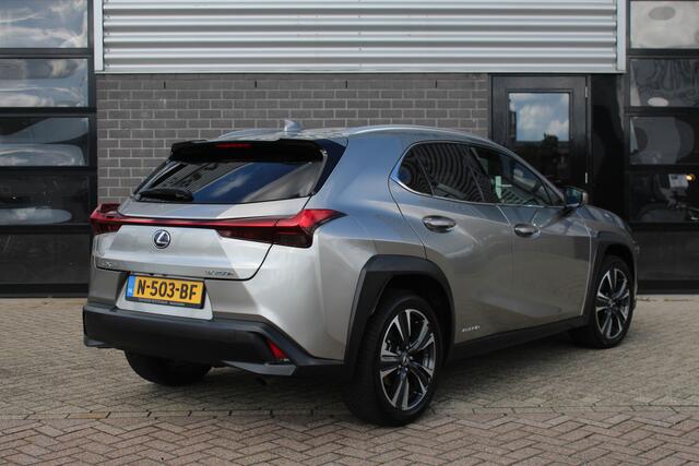 Lexus Ux 250h Luxury Line / Carplay / Camera / Leer