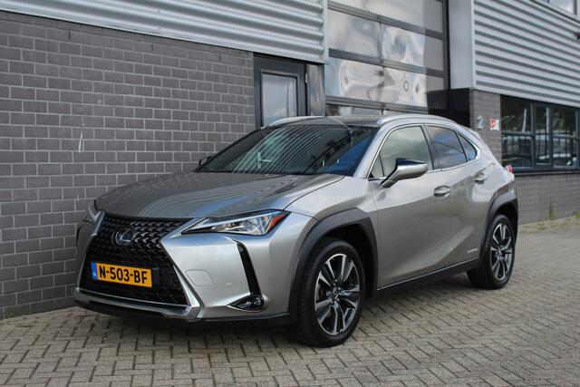 Lexus Ux 250h Luxury Line / Carplay / Camera / Leer