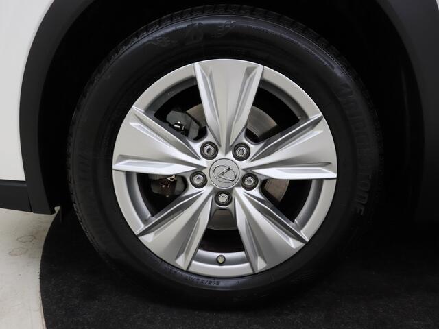 Lexus Ux 250h Business Line | Parkeersensoren | Navigatie | Apple Carplay & Android Auto |