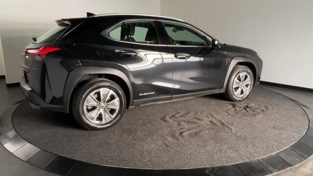 Lexus Ux 300e Business 54 kWh Elektrisch Rijden in Stijl | Nette auto | Apple Carplay / Android Auto