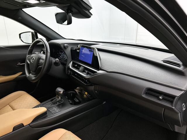 Lexus Ux 250h Business Line | Lederen bekleding | Stoelverwarming | Stuur verwarming |