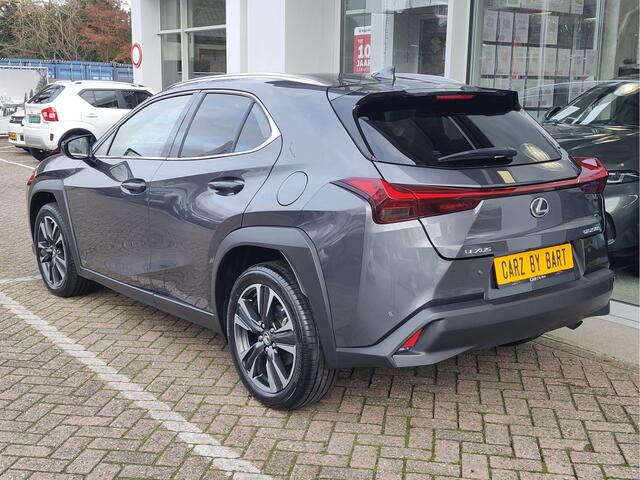 Lexus Ux 250h LUXURY LINE Leder | Keyless | Stuurverwarming | Dodehoeksens.