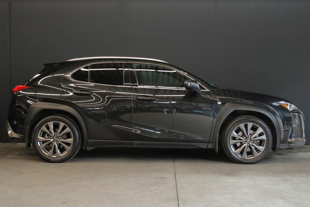 Lexus Ux 250h F Sport Line |trekhaak|stuur/stoel verwarming|elek. stoel|headup|