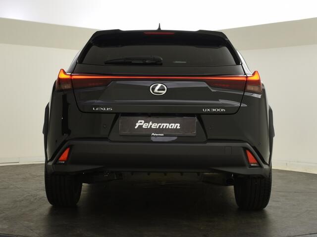 Lexus Ux 300h Luxury Line Premium | BLS | Parkeersensoren V+A | Stuur en