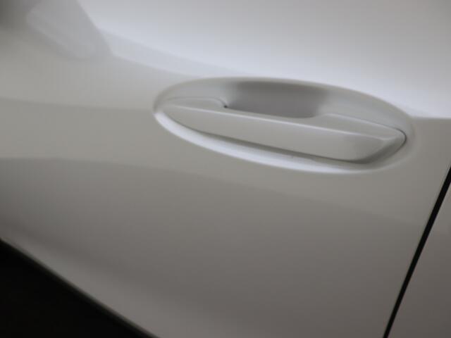 Lexus Ux 250h Business Line | Parkeercamera | Navigatie | Apple Carplay & Android Auto |