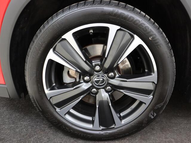 Lexus Ux 250h Business Line | Achteruitrij camera | Navigatie | LM velgen | Adaptive cruise control |