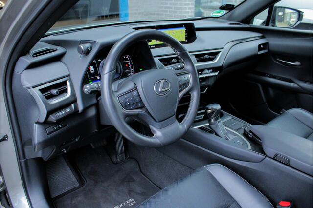 Lexus Ux 250h Executive Line |President Pack|trekhaak|pano|leder|dealer onderhouden|