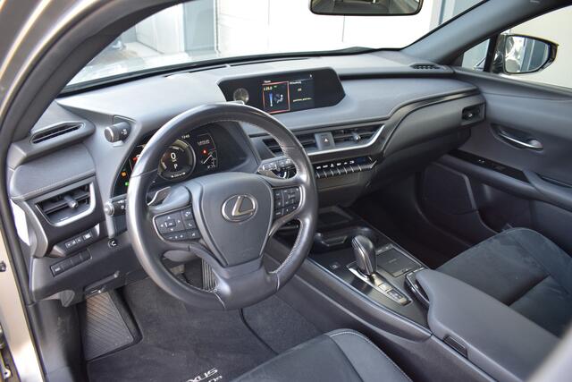 Lexus Ux 300e Business 54 kWh OrigNL | NAP