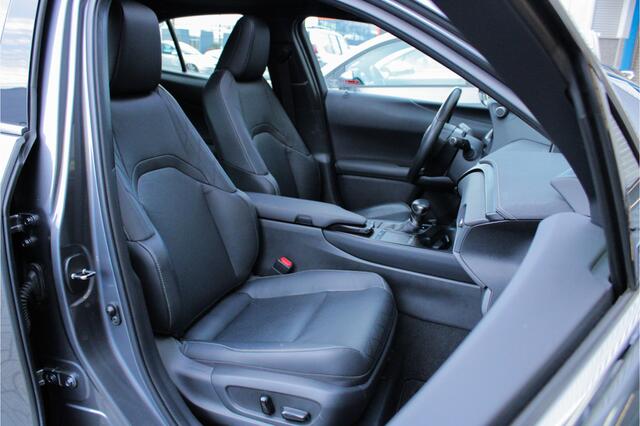 Lexus Ux 250h Executive Line |nieuw onderhoud|President Pack|pano|leder|dealer onderhouden|360 camera|