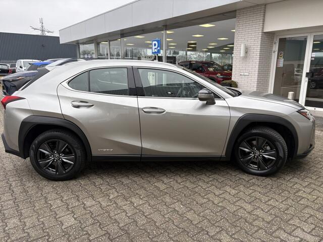 Lexus Ux 250h Luxury Line | Leder | Sensoren v/a | 17'' LM Velgen | Andro