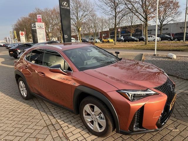 Lexus Ux 300h 35th Edition