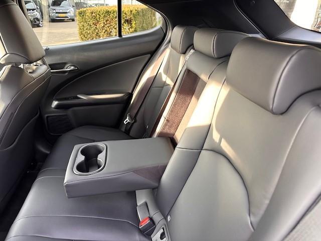 Lexus Ux 300h 35th Edition