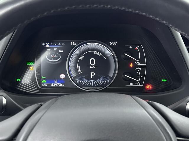 Lexus Ux 250h F Sport Design | Carplay | Stoelverwarming | Adaptive Cruise |