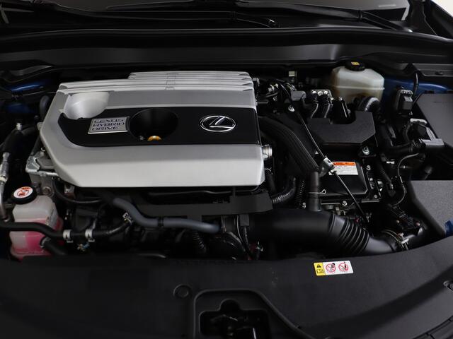 Lexus Ux 250h AWD F Sport Premium | Panoramadak | Stoel en Stuurwielverwarming| Elektrisch Bedienbare Stoelen |