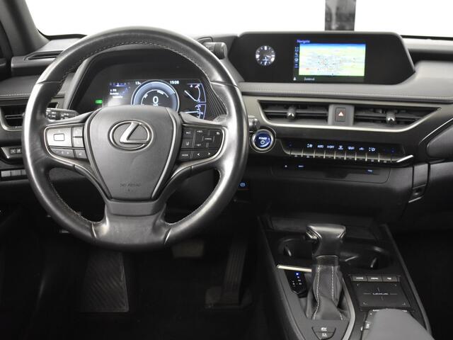 Lexus Ux 250h Bussines Line Pro | Trekhaak | Navigatie | Carplay |
