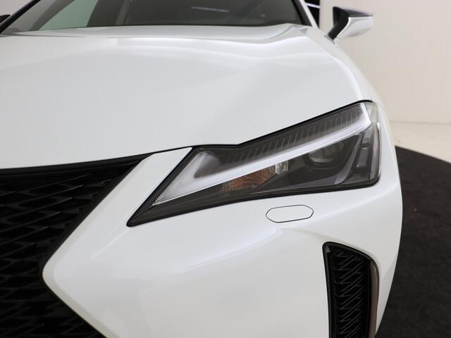 Lexus Ux 300h 35th Edition | Lederen Bekleding | 18" Velgen | Stoelverwarming | Lexus-paasweekend