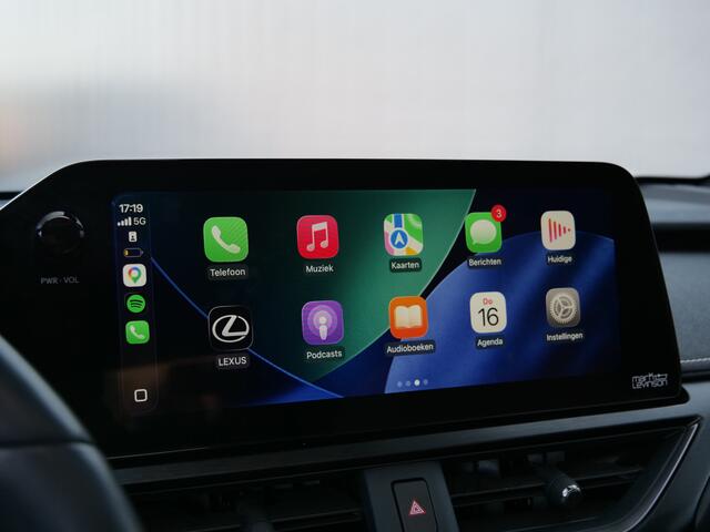 Lexus Ux 250h Executive Line 184 Pk Automaat Navi / DAB / Apple Carplay / Camera / Leer / HUD / Pano-dak