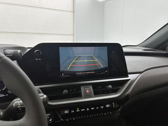 Lexus Ux 300h 35th Edition | Elektrische Achterklep | Stoelverwarming | Premium Navigatie Systeem 12,3" |
