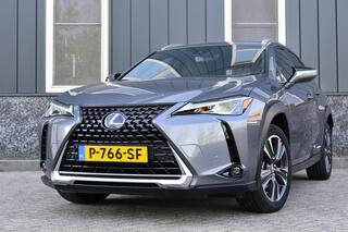 lexus-ux-250h-preference-line-rijkl