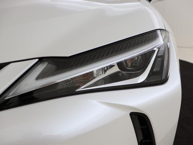 Lexus Ux 250h Preference Line | Premium uitgevoerd | Dealeronderhouden |