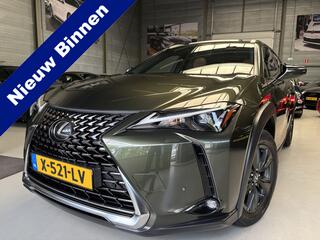 lexus-ux-250h-executive-line-adapti