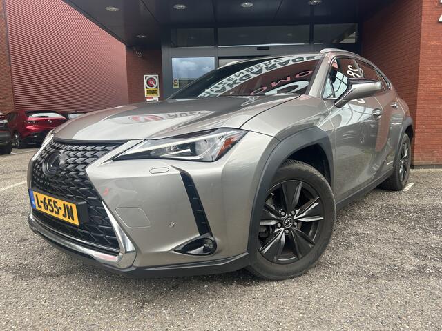 Lexus Ux 250h Luxury Line DEALER ONDERHOUDEN!! // FULL LED // ADAPTIVE CRUISE // KEYLESS // NAVI // CAMERA // STOEL + STUURWIELVERWARMING // TREKHAAK!!
