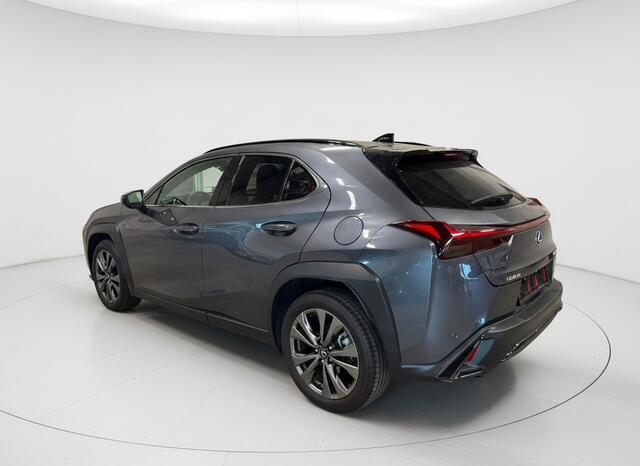 Lexus Ux 300h F SPORT Design | Carplay | Stoelverwarming | Adaptive Cruise |