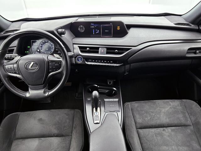 Lexus Ux 300e Business 54 kWh | Elektrisch Verstelbare Stoelen | Adaptive Cruise Control | Achteruitrijcamera |