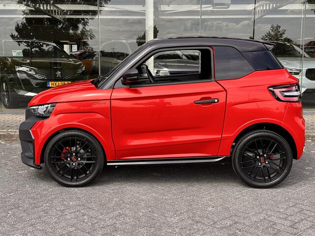 Ligier JS50 Ultimate Black line | Airco | Stuurbekrachtiging | Android Auto brommobiel NIEUW VOORRAAD