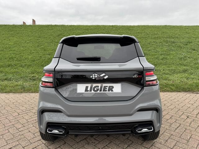Ligier JS50 Brommobiel C Sport Ultimate Airco | Stoelverwarming | Apple Carplay | Camera
