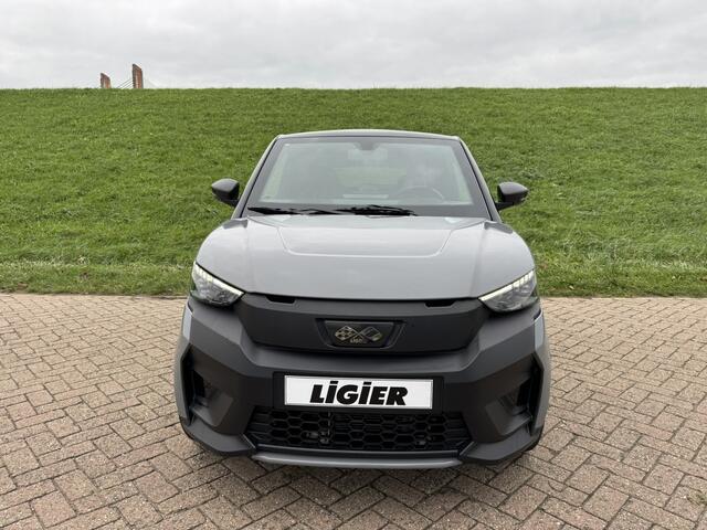 Ligier JS50 Brommobiel C Sport Ultimate Airco | Stoelverwarming | Apple Carplay | Camera