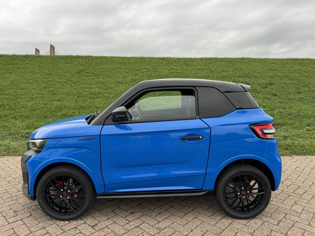 Ligier JS50 Brommobiel C Sport Ultimate Airco | Stoelverwarming | Apple Carplay | Camera