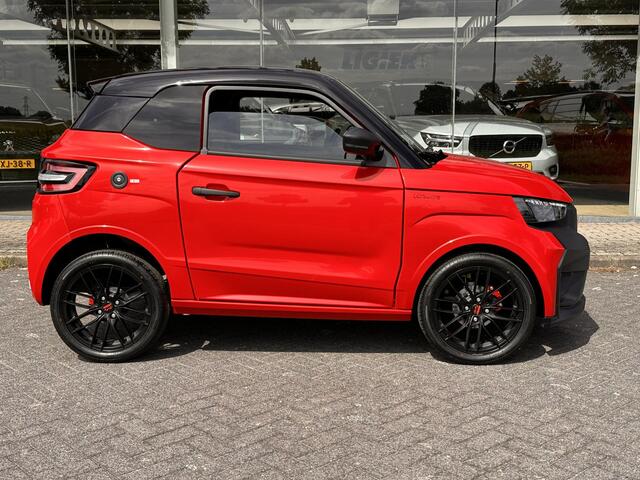 Ligier JS50 Ultimate Black line | Airco | Stuurbekrachtiging | Android Auto brommobiel NIEUW VOORRAAD brommobiel