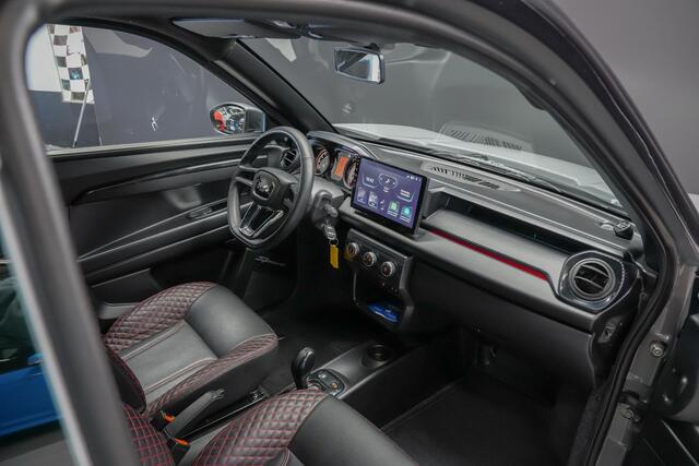 Ligier JS60 Chic |schaalstoelen|Apple Carplay|sterrenhemel|DAB|parkeercamera|airco|16" lichtmetalen velgen|