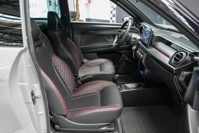 Ligier JS60 Chic |schaalstoelen|Apple Carplay|sterrenhemel|DAB|parkeercamera|airco|16" lichtmetalen velgen|