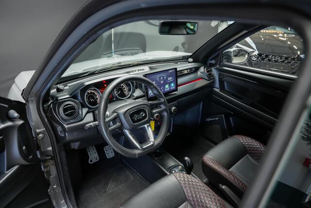 Ligier JS60 Chic |schaalstoelen|Apple Carplay|sterrenhemel|DAB|parkeercamera|airco|16" lichtmetalen velgen|