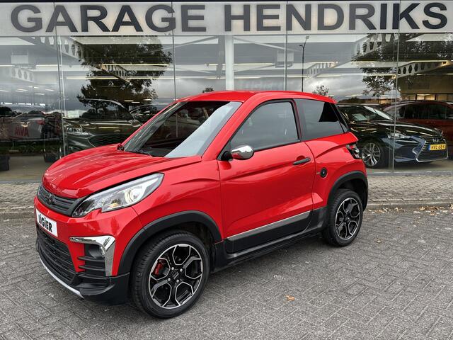 Ligier JS60 Brommobiel Chic Sun | Airco | stuurbekrachtiging | Camera (brommobiel)