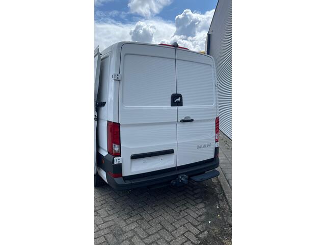 MAN TGE 35 2.0 , 2 schuifdeuren , L3 met laag dak , automaat