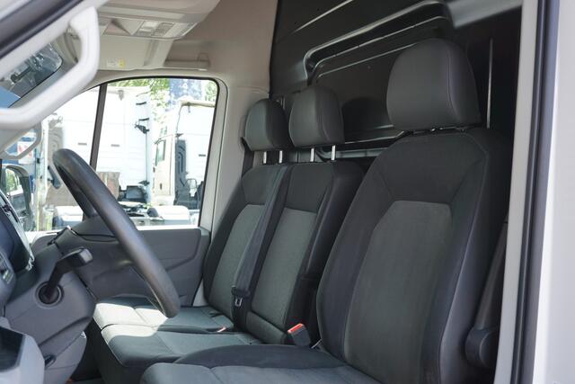 MAN TGE 3.180 | AUT | 2x Schuifdeur | App-Connect | Cruise | Camera | Trekhaak | Carbolt & Bearlock