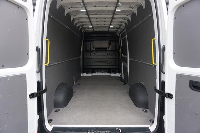 MAN TGE 3.180 | AUT | L4H3 | App-Connect | Cruise | Camera | Trekhaak | 270 Graden Deuren