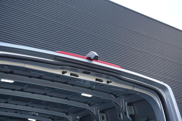 MAN TGE 3.160 | AUT | L3H3 | RWD | 3,5t Trekhaak | Automaat | Cruise | Stoelverwarming | Voorruitverwarming