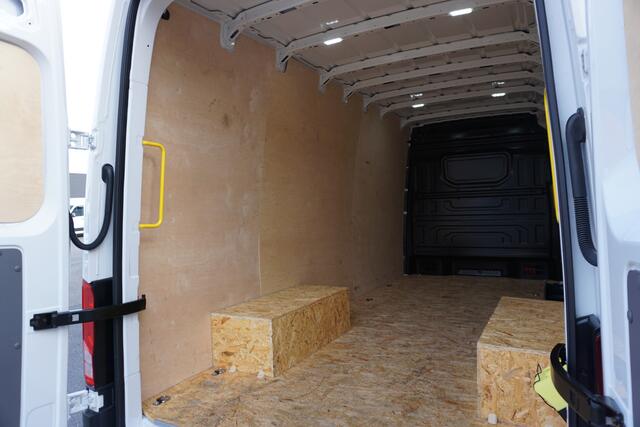 MAN TGE 5.160 163PK Automaat Dubbellucht L4H3/ L3H2 Apple Carplay Trekhaak Cruise control Camera