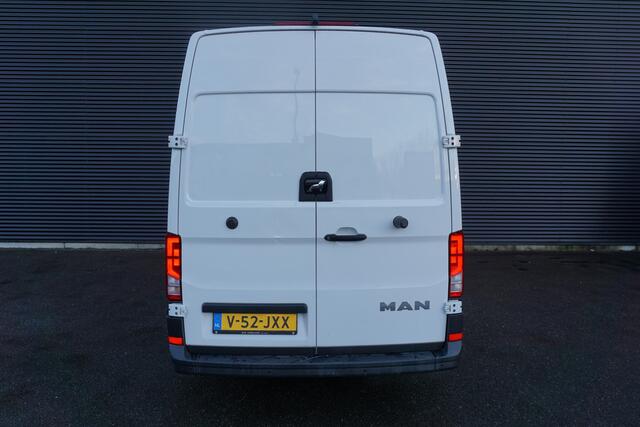 MAN TGE 140pk Automaat L3H3/L2H2 Apple Carplay Camera Cruise control Airco Parkeersensoren