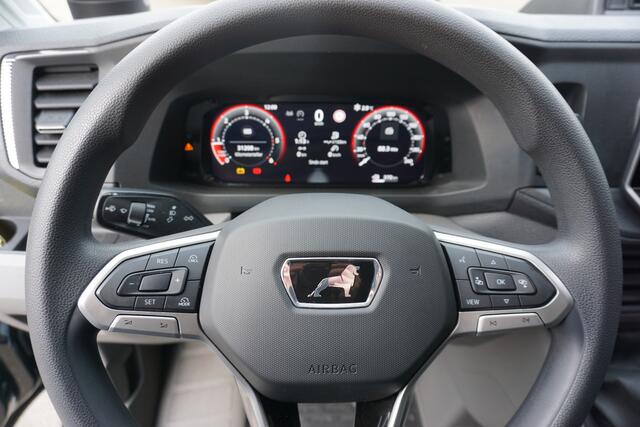 MAN TGE 140pk Facelift L3H3/L2H2 Navigatie Trekhaak Apple Carplay Camera Betimmering Cruise control 3-zits Stoelverwarming Bullbar