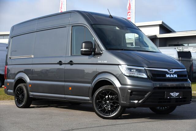 MAN TGE 2.0 L3H3 PB Edition Camera, Cruise, Carplay, LED, Clima, Stoelverwarming, Trekhaak, 140pk, Sensoren, Leder, Uniek!