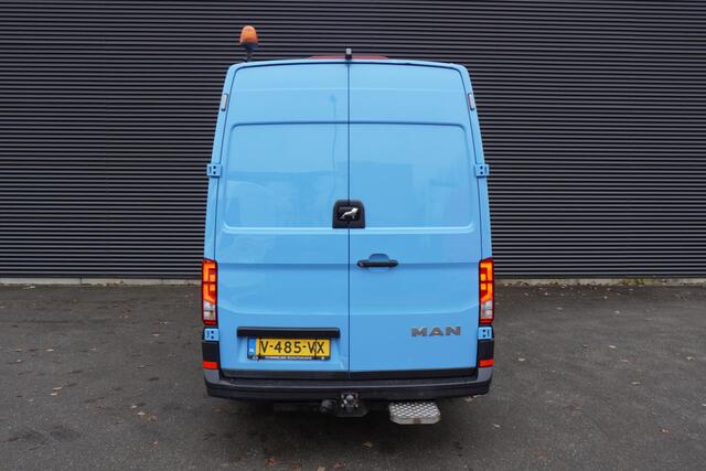 MAN TGE 180pk L3H3/L2H2 3500kg Trekhaak Cruise control Navigatie Camera 2-Zits Parkeersensoren