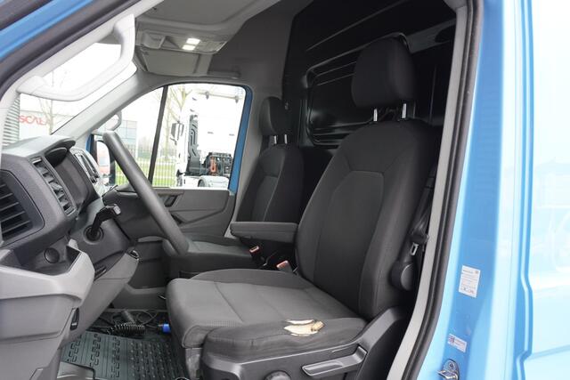 MAN TGE 180pk L3H3/L2H2 3500kg Trekhaak Cruise control Navigatie Camera 2-Zits Parkeersensoren