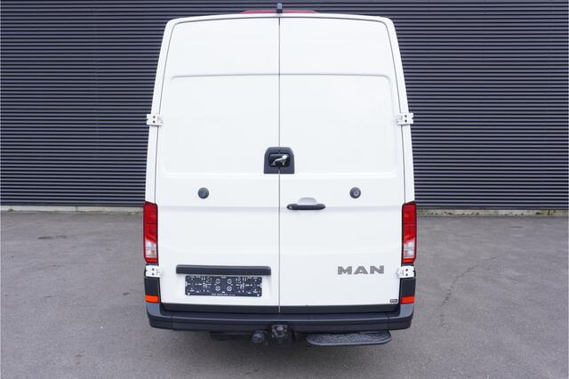 MAN TGE 180pk Automaat L4H3/L3H2 2x Schuifdeur Apple Carplay Camera LED Trekhaak Cruise Control Stoelverwarming