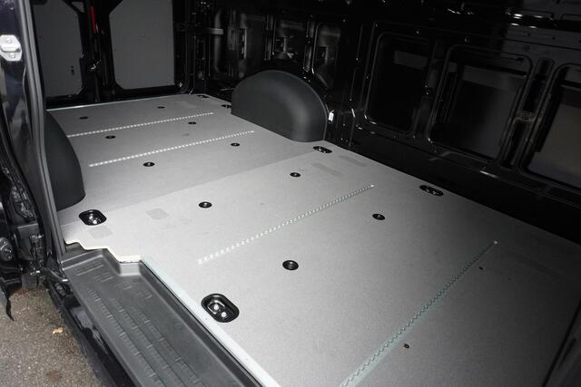 MAN TGE 140pk Automaat L3H3/L2H2 Apple Carplay Cruise control Trekhaak Camera LED Parkeersensoren